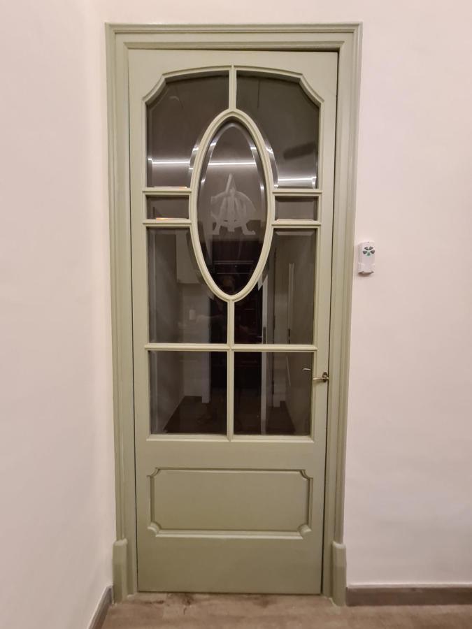 Apartaments Vicus 3 Con Vistas A La Plaza Mayor De فيك المظهر الخارجي الصورة