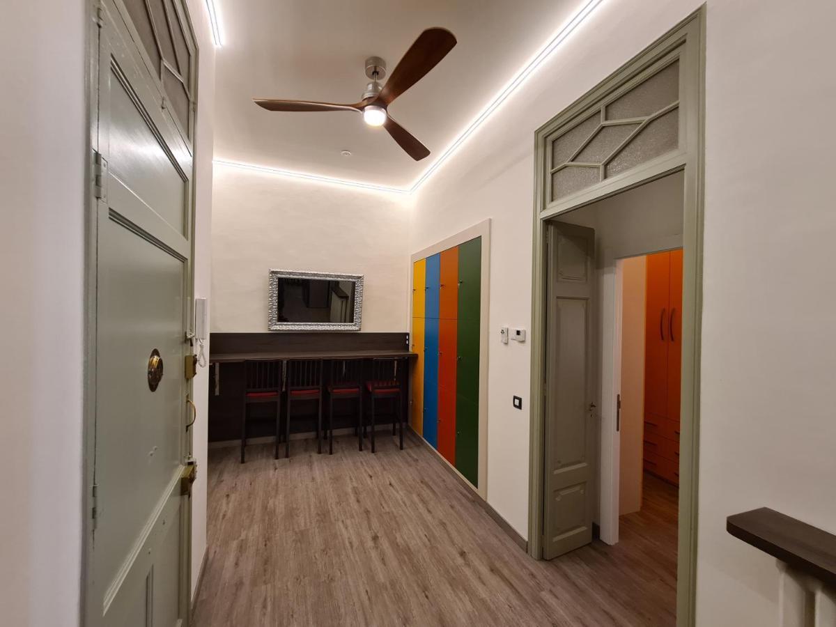 Apartaments Vicus 3 Con Vistas A La Plaza Mayor De فيك المظهر الخارجي الصورة